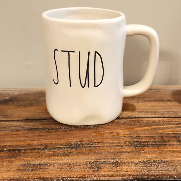 Rae Dunn mug - Picture 1 of 2
